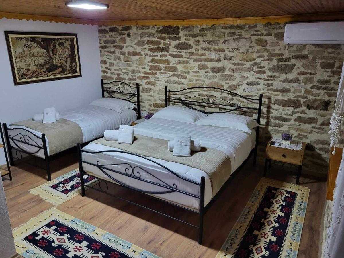 Guest House Hasko Gjirokaster Luaran gambar