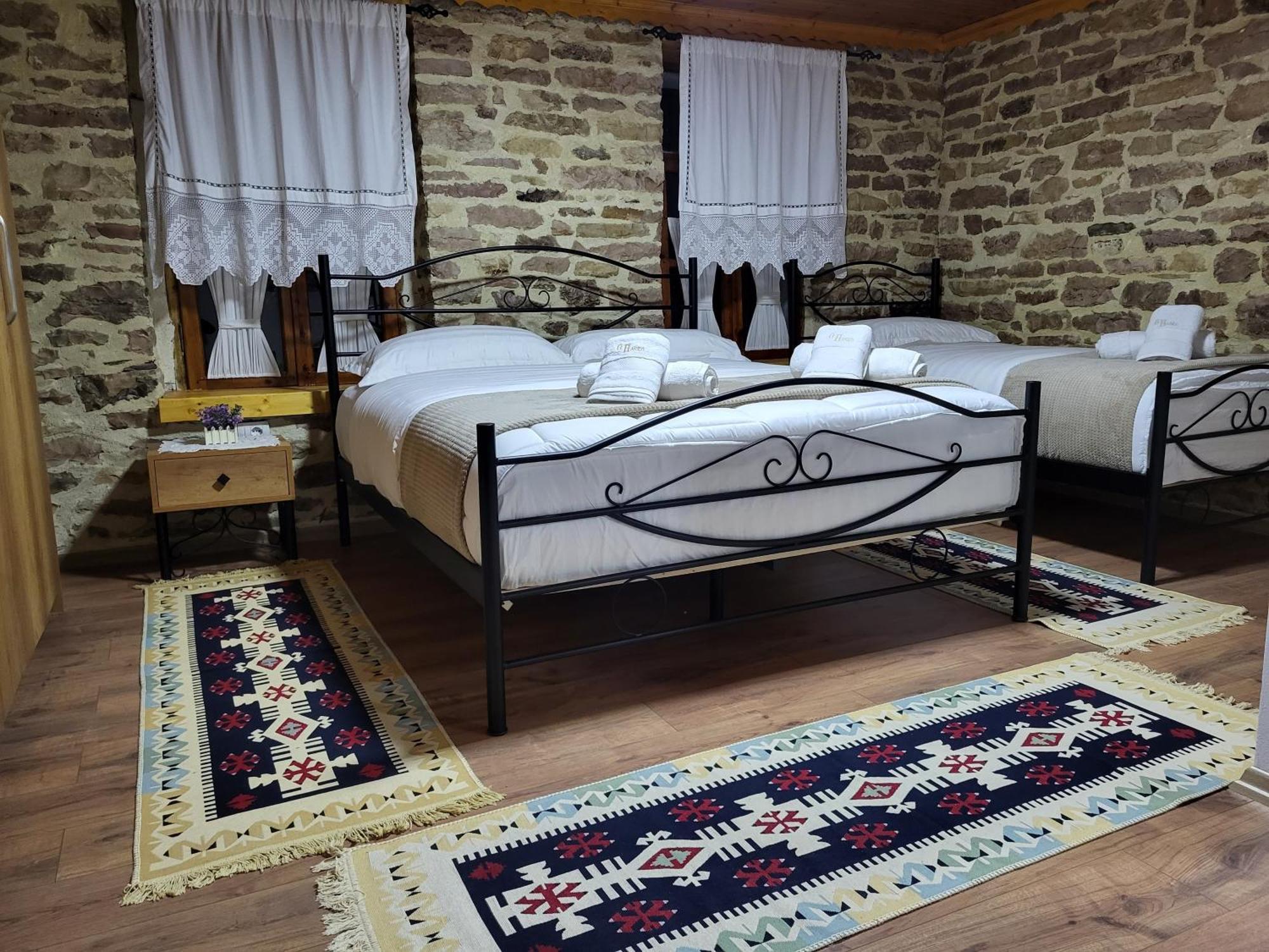 Guest House Hasko Gjirokaster Luaran gambar